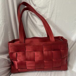 Harveys Seatbelt Bag - Red Tote Satchel